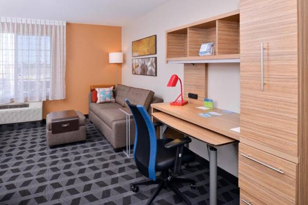 Workspace - TownePlace Suites by Marriott Ontario Airport