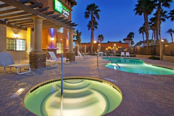 Holiday Inn Express & Suites Rancho Mirage an IHG Hotel