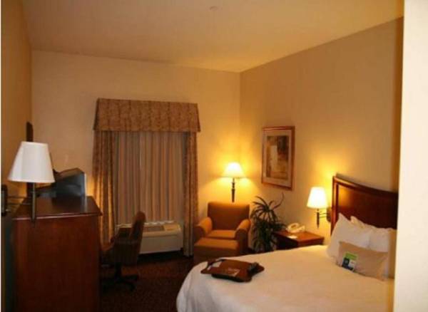 Hampton Inn & Suites Red Bluff