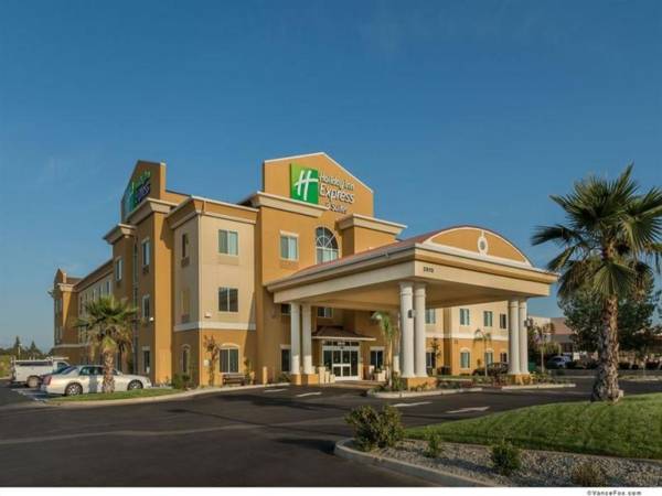 Holiday Inn Express & Suites / Red Bluff - South Redding Area an IHG Hotel