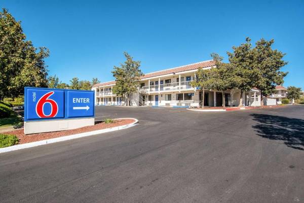 Motel 6-Redding CA - South