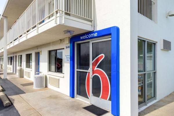 Motel 6-Redding CA - Central