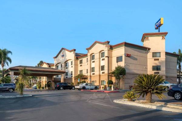 Comfort Suites Redlands