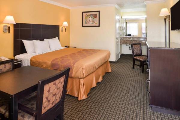 Americas Best Value Inn-Rialto