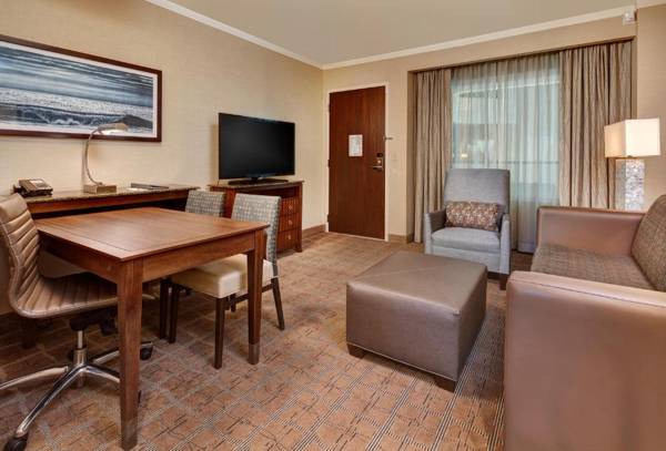 Workspace - Embassy Suites by Hilton San Diego - La Jolla