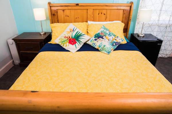 ITH Beach Bungalow Surf Hostel San Diego