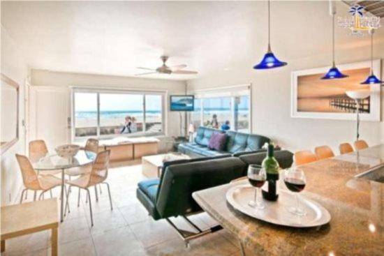 108-Ocean Front Combo