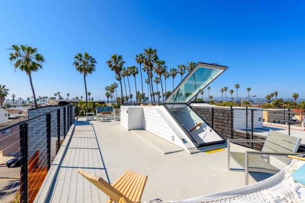 New Beach House Steps to Sand