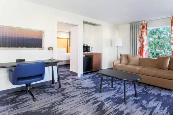 Workspace - Fairfield Inn and Suites by Marriott San Jose Airport