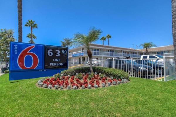 Motel 6-Santa Ana CA