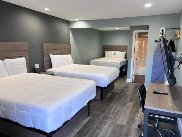 Workspace - Surf City Inn & Suites