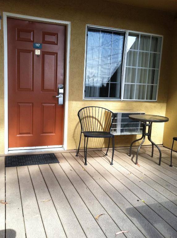 Howard Johnson by Wyndham Santa Cruz Beach Boardwalk