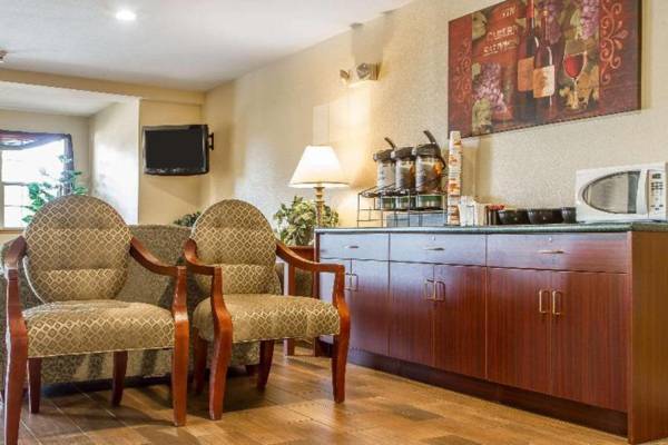 Quality Inn & Suites Wine Country