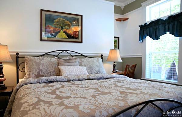 ForFriends Inn Wine Country Bed and Breakfast