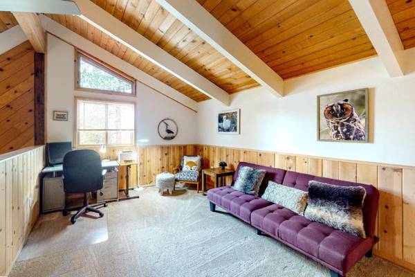 Workspace - South Lake Tahoe Luxury Living