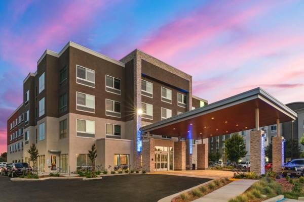 Holiday Inn Express & Suites - Suisun City an IHG Hotel