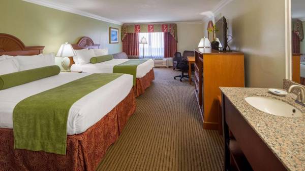 Best Western - Harbour Inn & Suites