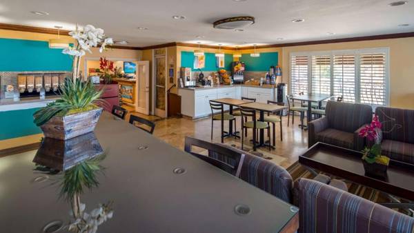 Best Western - Harbour Inn & Suites