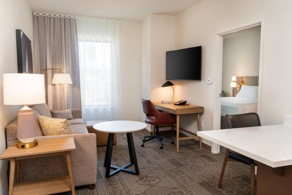 Workspace - Staybridge Suites - Temecula - Wine Country an IHG Hotel