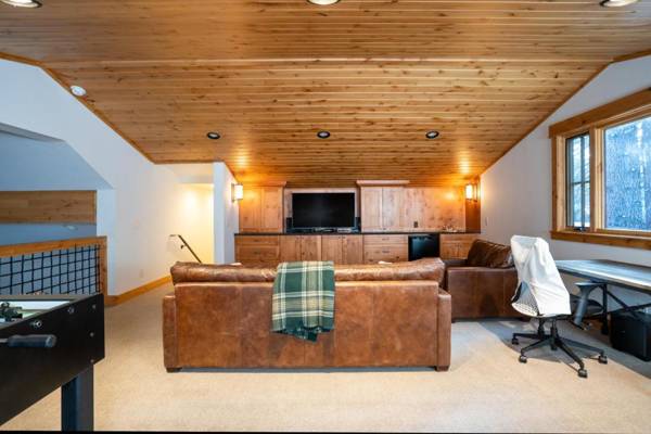 Workspace - Truckee - The Lodge at Gray's Crossing