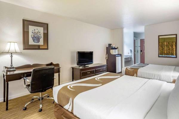 Workspace - Quality Inn Tulare