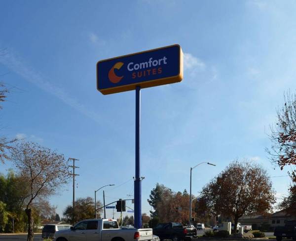 Comfort Suites Tulare