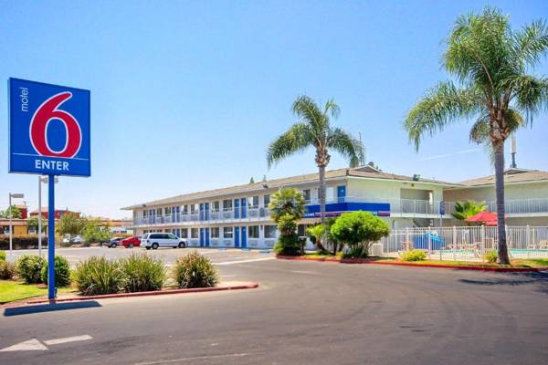 Motel 6-Tulare CA