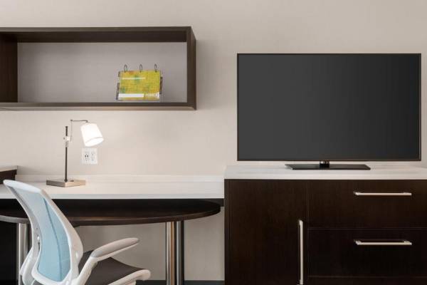 Workspace - Home2 Suites By Hilton Turlock Ca