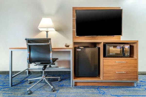 Workspace - Quality Inn & Suites Vacaville