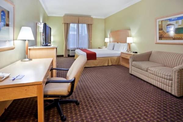 Workspace - Holiday Inn Express Hotel & Suites Vacaville an IHG Hotel