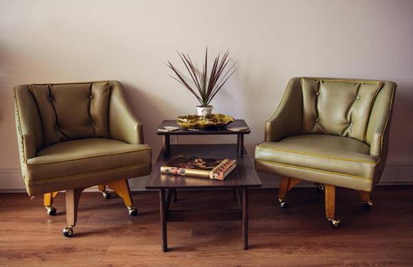 STAY OPEN Venice Beach