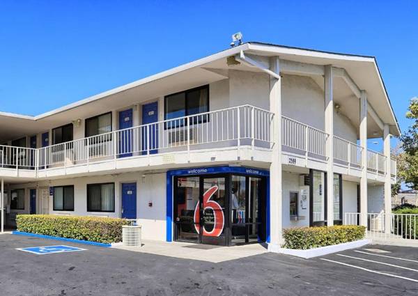 Motel 6-Walnut Creek CA