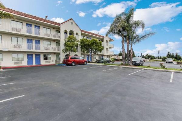 Motel 6-Watsonville CA - Monterey Area