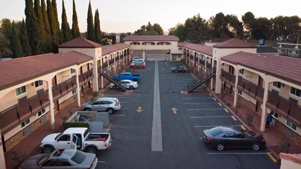 Travelodge Inn & Suites by Wyndham West Covina