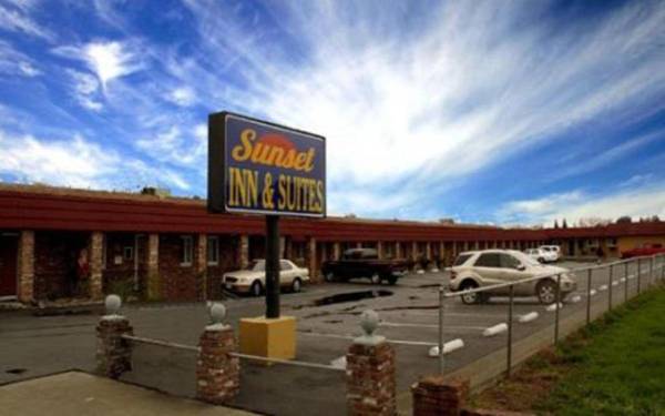 Sunset Inn and Suites West Sacramento