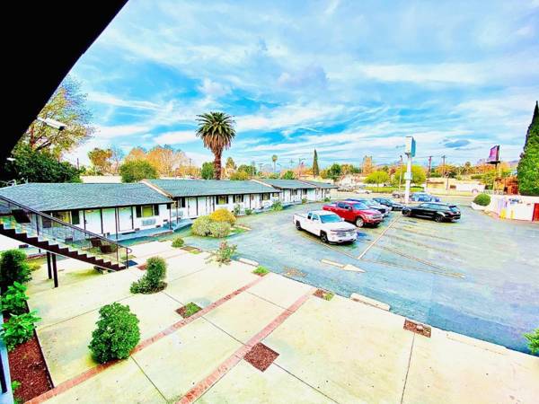 Casa Blanca Inn & Suites Whittier