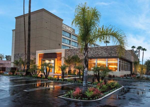 Courtyard by Marriott Los Angeles Woodland Hills