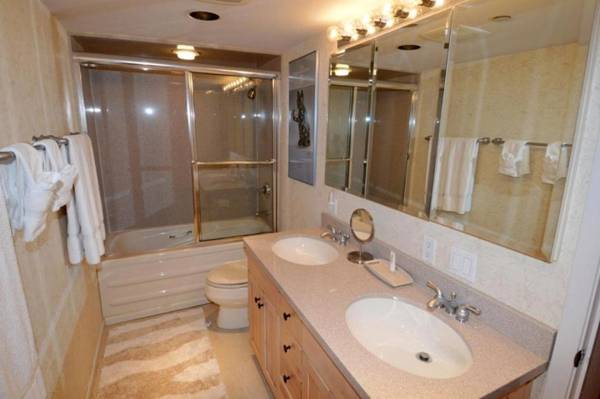 Chateau Eau Claire Unit 1