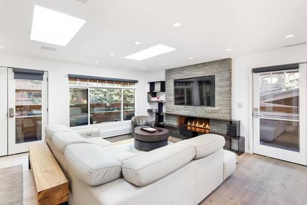 Fasching Haus Unit 390