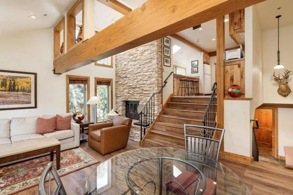 Old Hundred Unit 104