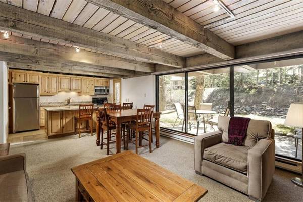 Chateau Eau Claire Unit 8