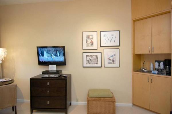 Independence Square Unit 304