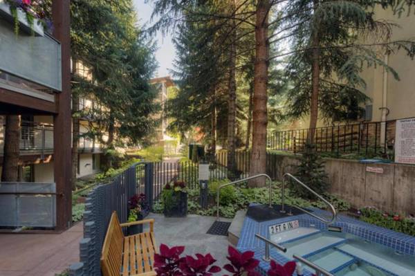 Chateau Eau Claire Unit 22