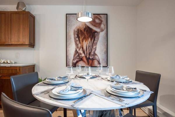 Luxurious 2 BR - Mountain Views - Aspen Core