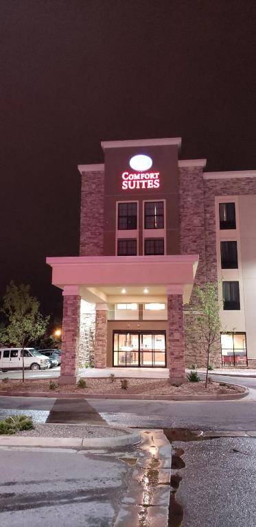 Comfort Suites Denver near Anschutz Medical Campus