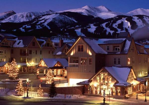 Main Street Station by TS