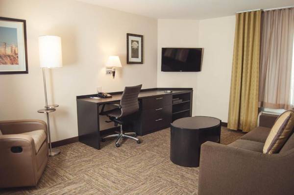 Workspace - Candlewood Suites Denver North - Thornton an IHG Hotel