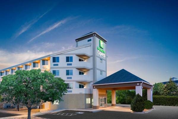 Holiday Inn Express & Suites Colorado Springs-Airport an IHG Hotel