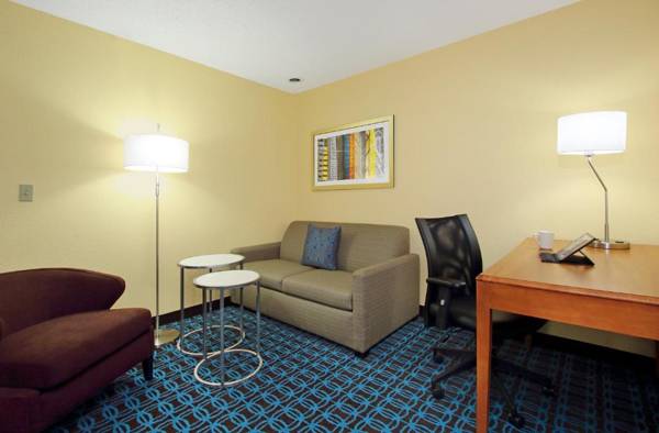 Workspace - Fairfield Inn & Suites Colorado Springs South