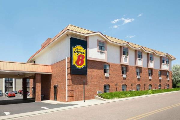 Super 8 by Wyndham Colorado Springs/Afa Area